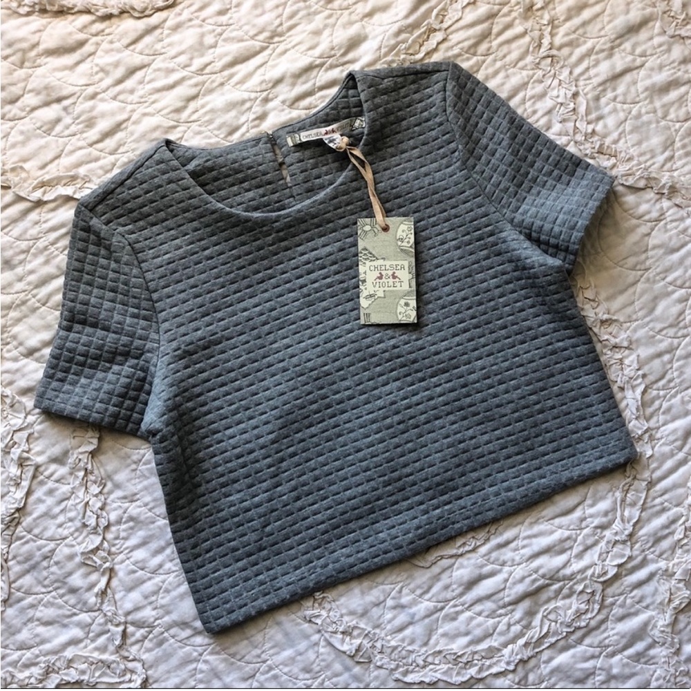 NWOT Chelsea & Violet Boxy Shirt